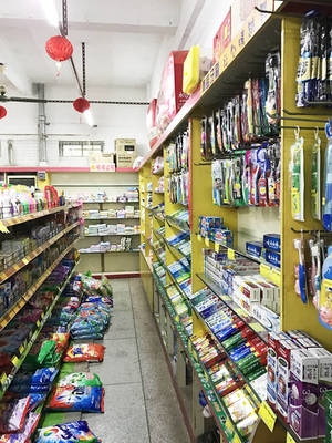 挑戰(zhàn)連鎖超市！鼎湖這家百貨店終結你的排隊結賬煩惱